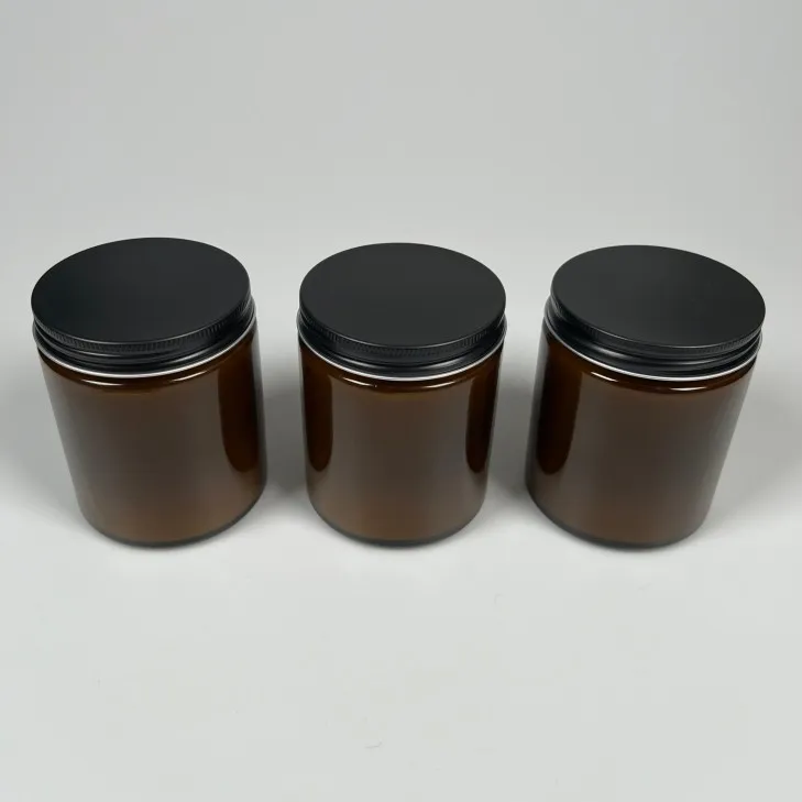 Świeca sojowa zapachowa w szkle brązowym  - bawełniany knot 180 ml